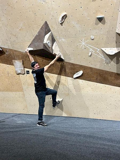 CELEBRANDO LAS 60 PRIMAVERAS DE FINUCO Y LA REPRODUCCIÓN DEL MÍTICO BLOQUE MIDNIGHT LIGHTNING