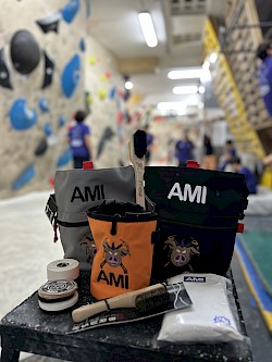 ¡Nuevo merch de AMI para todos los fanáticos de la escalada!